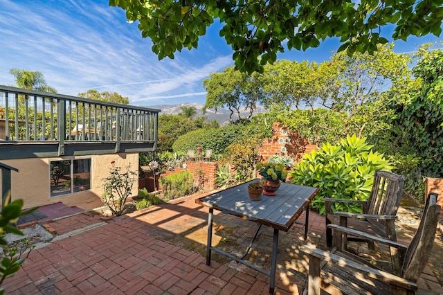3050 Serena Rd, Santa Barbara, CA 93105 - view of patio