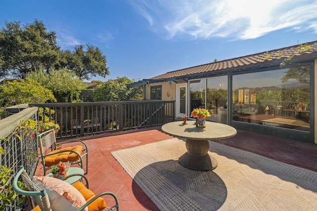 3050 Serena Rd, Santa Barbara, CA 93105 - view of patio / terrace
