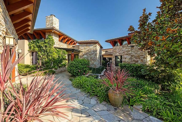 view of front of home featuring a patio area