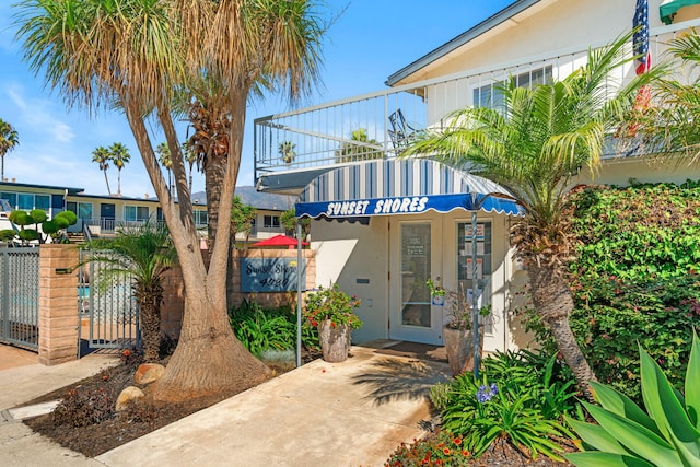 4980 Sandyland Rd Unit 104, Carpinteria, CA 93013 - view of building exterior featuring fence