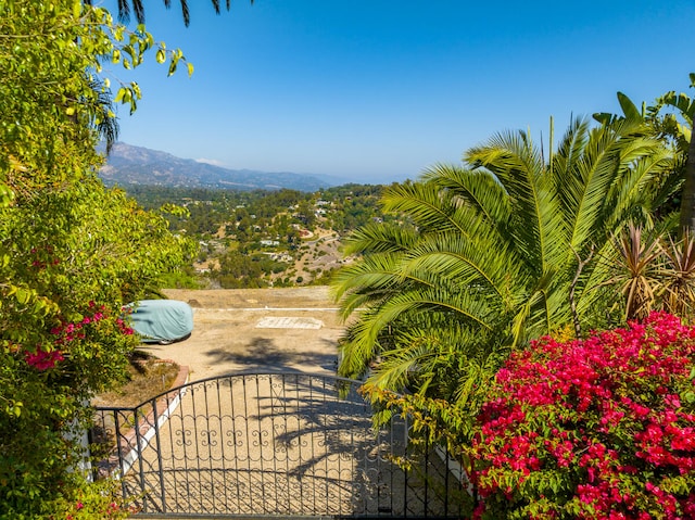 Listing photo 3 for 130 Camino Alto, Santa Barbara CA 93103