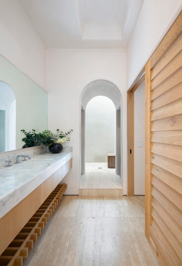 bathroom featuring sink