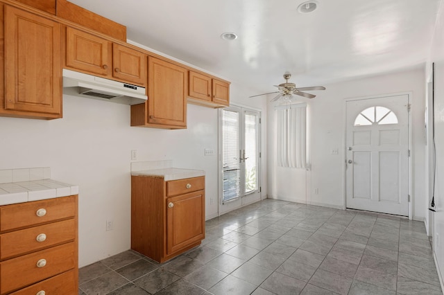 kitchen with ceiling fan