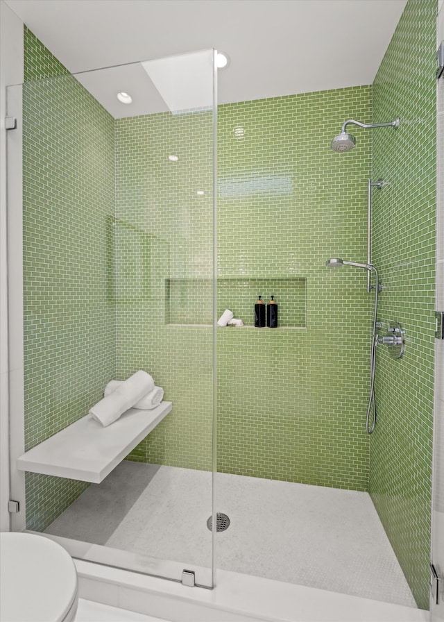 71 Seaview Dr, Santa Barbara, CA 93108 - full bathroom with a stall shower and toilet