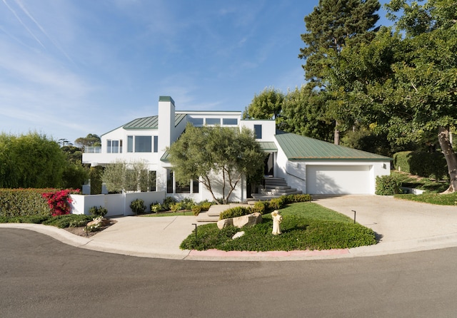 view of front of house with a garage