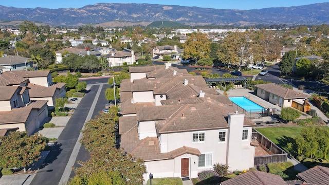 bird's eye view featuring a mountain view