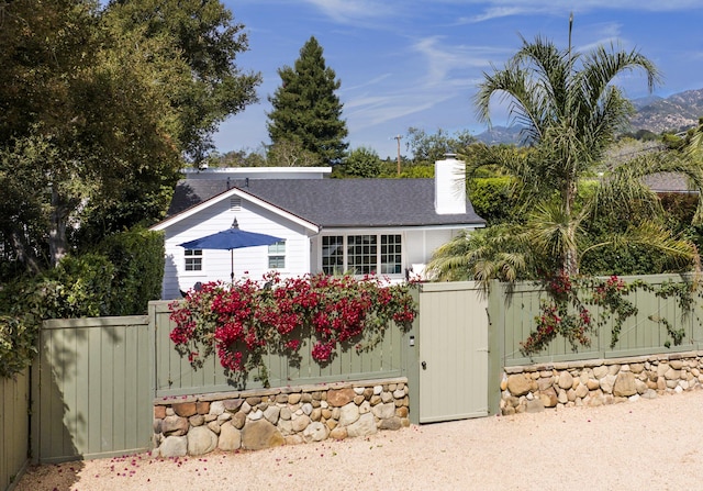 view of front of property