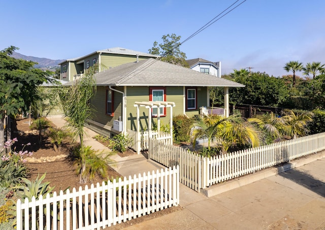 view of front of property