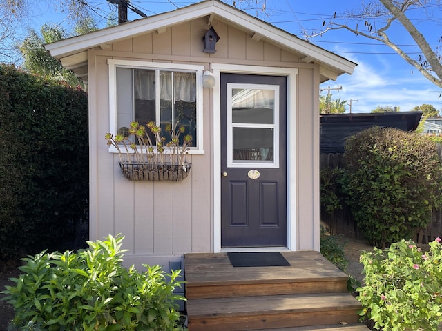 view of entrance to property