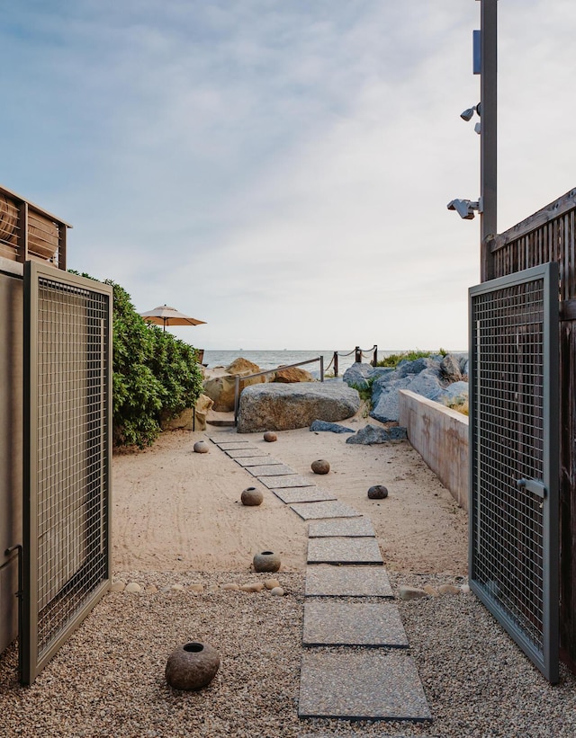 view of yard featuring a water view