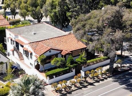 2335 State St, Santa Barbara, CA 93105 - birds eye view of property