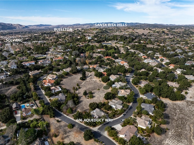 bird's eye view with a mountain view