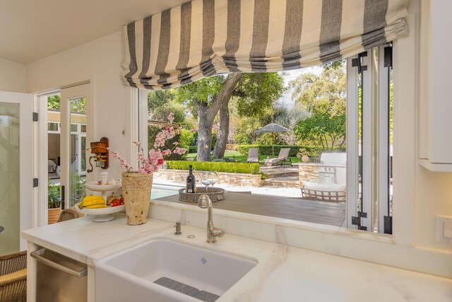 708 Cuyama Rd, Ojai, CA 93023 - interior space with sink