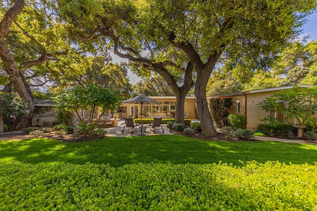 708 Cuyama Rd, Ojai, CA 93023 - view of yard featuring a patio area