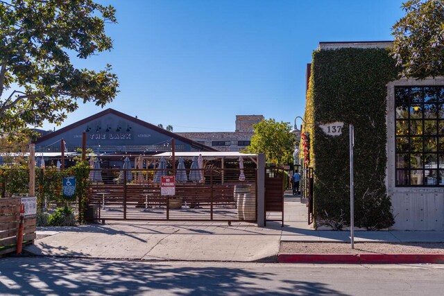 exterior space featuring fence