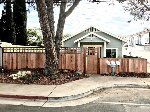 view of front of house