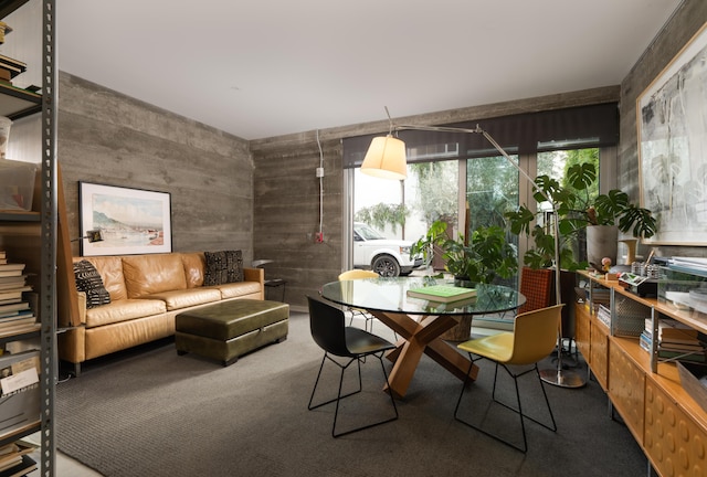 dining space featuring carpet floors