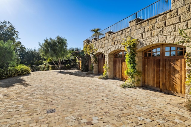 4230 Cresta Ave, Santa Barbara, CA 93110 - view of patio