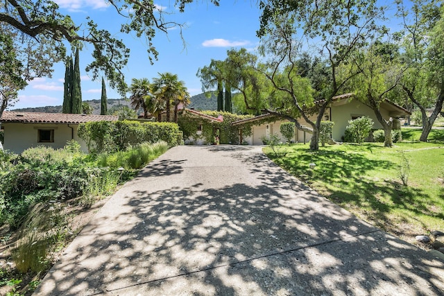 view of front of home with a front yard