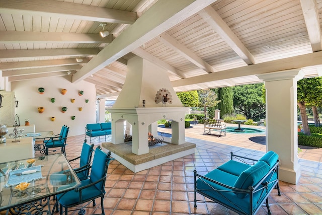 view of patio featuring an outdoor living space