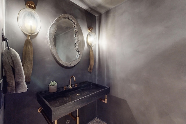 670 Santa Lucia Ave, Los Osos, CA 93402 - view of bathroom