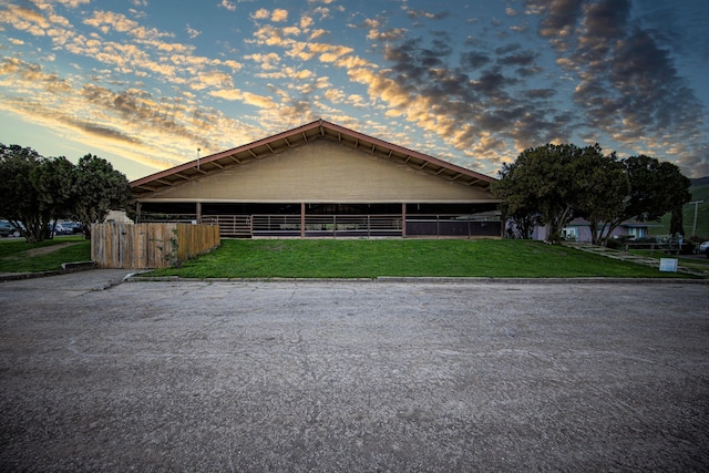 view of front of property