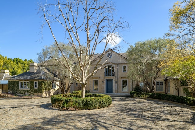 771 Garden Ln, Montecito, CA 93108 - view of front facade with a chimney