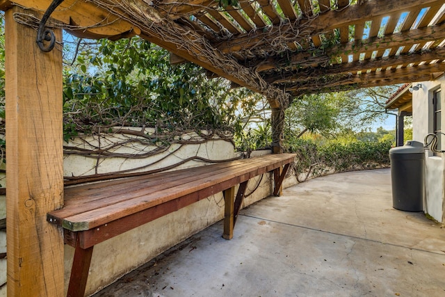 view of patio featuring a pergola