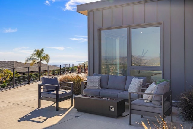 153 Nob Hill Ln, Ventura, CA 93003 - view of patio with an outdoor hangout area
