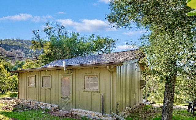 view of outbuilding