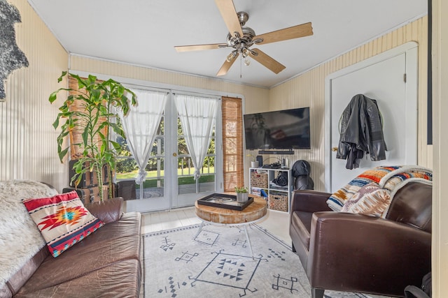 living room featuring ceiling fan