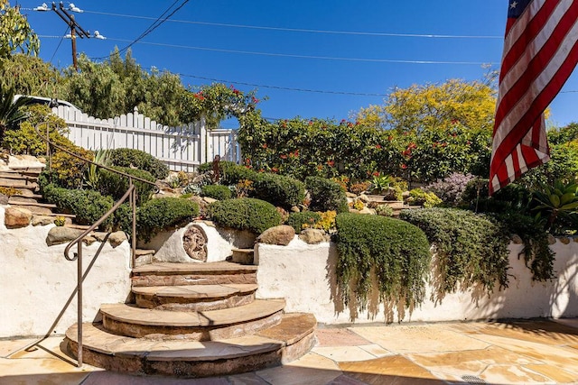 view of yard featuring fence