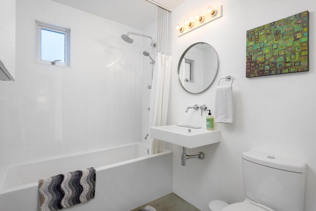 903 W Mission St, Santa Barbara, CA 93101 - full bathroom featuring a sink, toilet, and shower / washtub combination