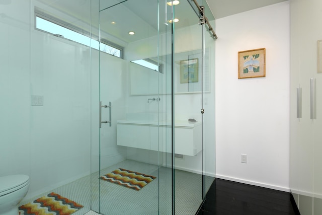 903 W Mission St, Santa Barbara, CA 93101 - bathroom with toilet and a shower stall