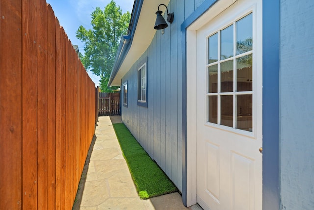 334 W Mission St, Santa Barbara, CA 93101 - view of side of home