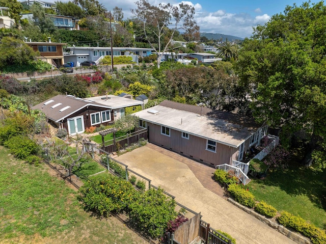 bird's eye view with a residential view