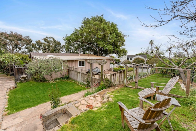 view of yard featuring fence