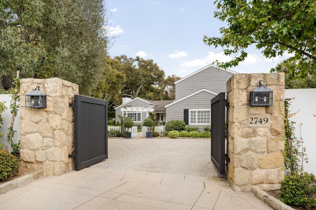 2749 Sycamore Canyon Rd, Santa Barbara, CA 93108 - view of gate with fence