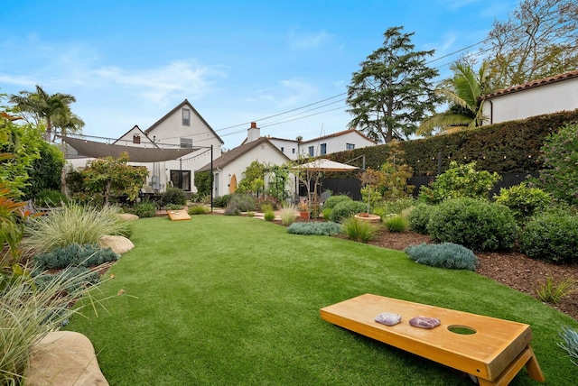 view of yard featuring a fenced backyard
