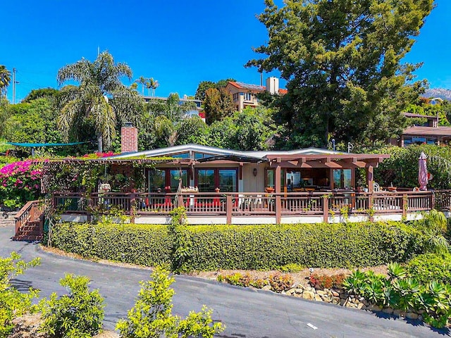 2760 Williams Way, Santa Barbara, CA 93105 - view of front of house with a chimney