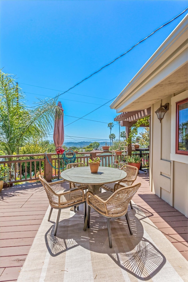 2760 Williams Way, Santa Barbara, CA 93105 - deck with outdoor dining area