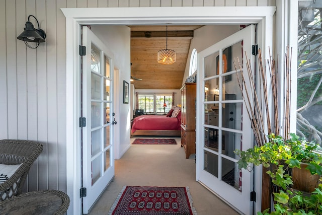 entrance to property featuring covered porch