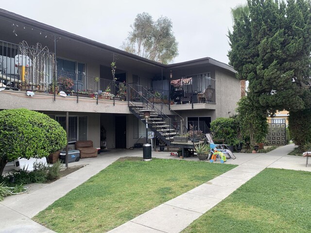 331 S Steckel Dr, Santa Paula, CA 93060 - view of property with stairs