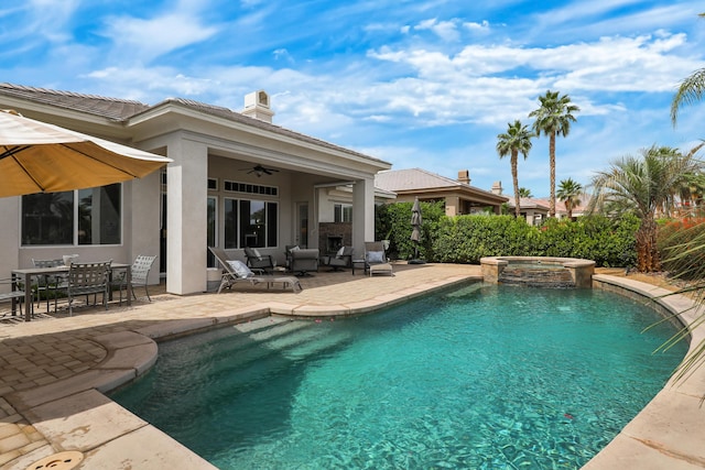 80220 Vía Tesoro, Tesoro, CA 92253 - view of pool with a pool with connected hot tub, a patio, ceiling fan, and an outdoor living space