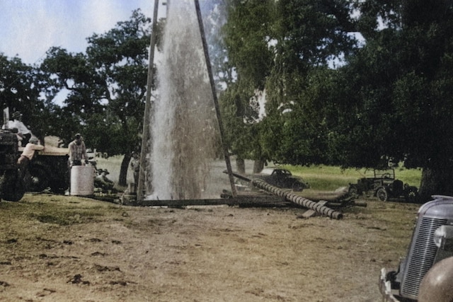view of yard with central AC unit