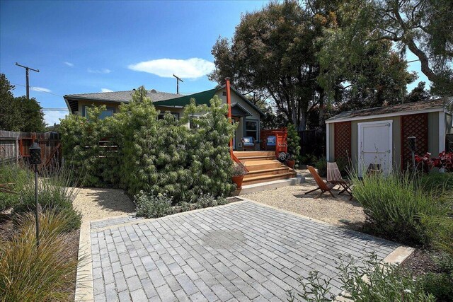2325 Edgewater Way, Santa Barbara, CA 93109 - photo 18