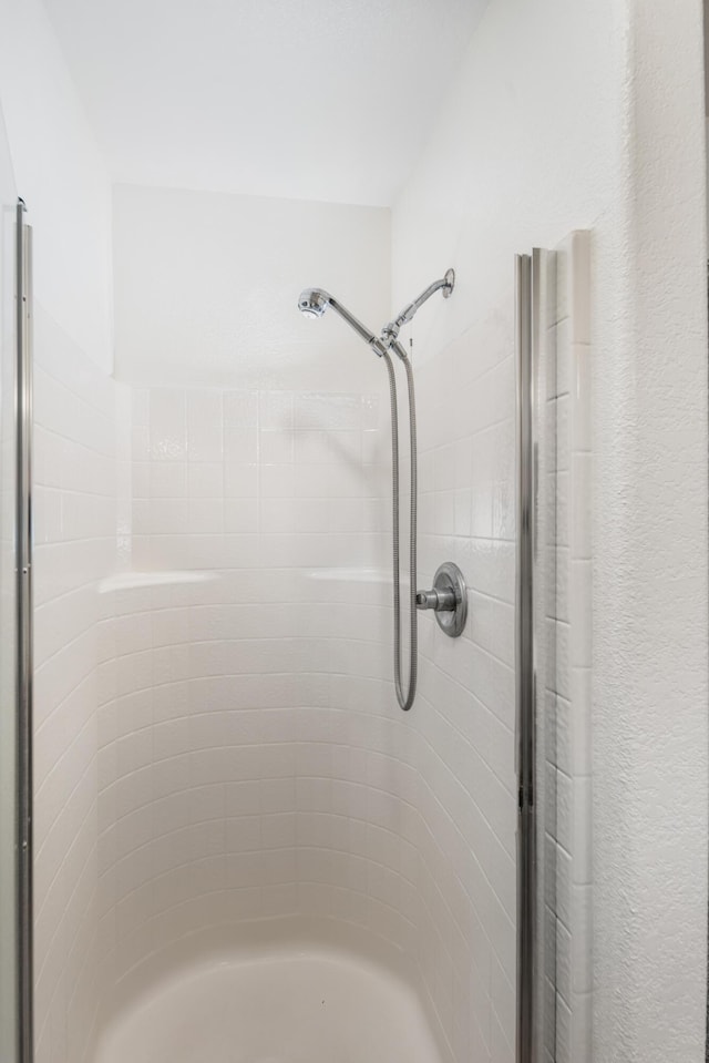 4643 Gerona Way, Santa Barbara, CA 93110 - bathroom with a shower