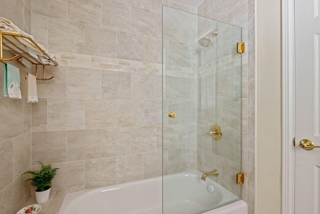 170 Loma Media Rd, Santa Barbara, CA 93103 - bathroom with washtub / shower combination