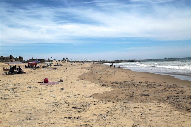 232 Rosewood St, Ventura, CA 93001 - water view featuring local beach