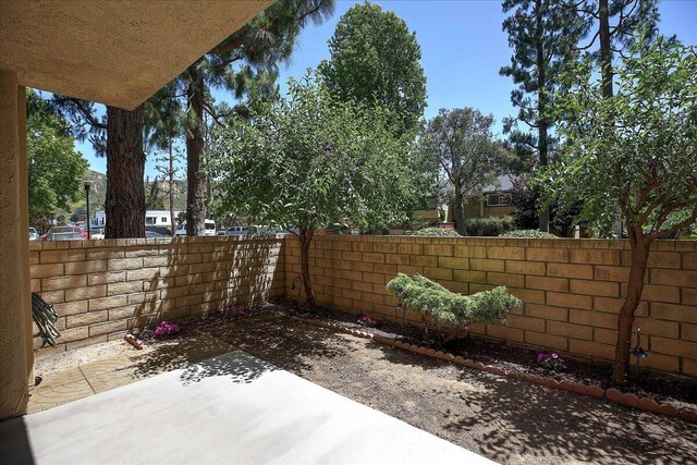 232 Rosewood St, Ventura, CA 93001 - view of patio with a fenced backyard